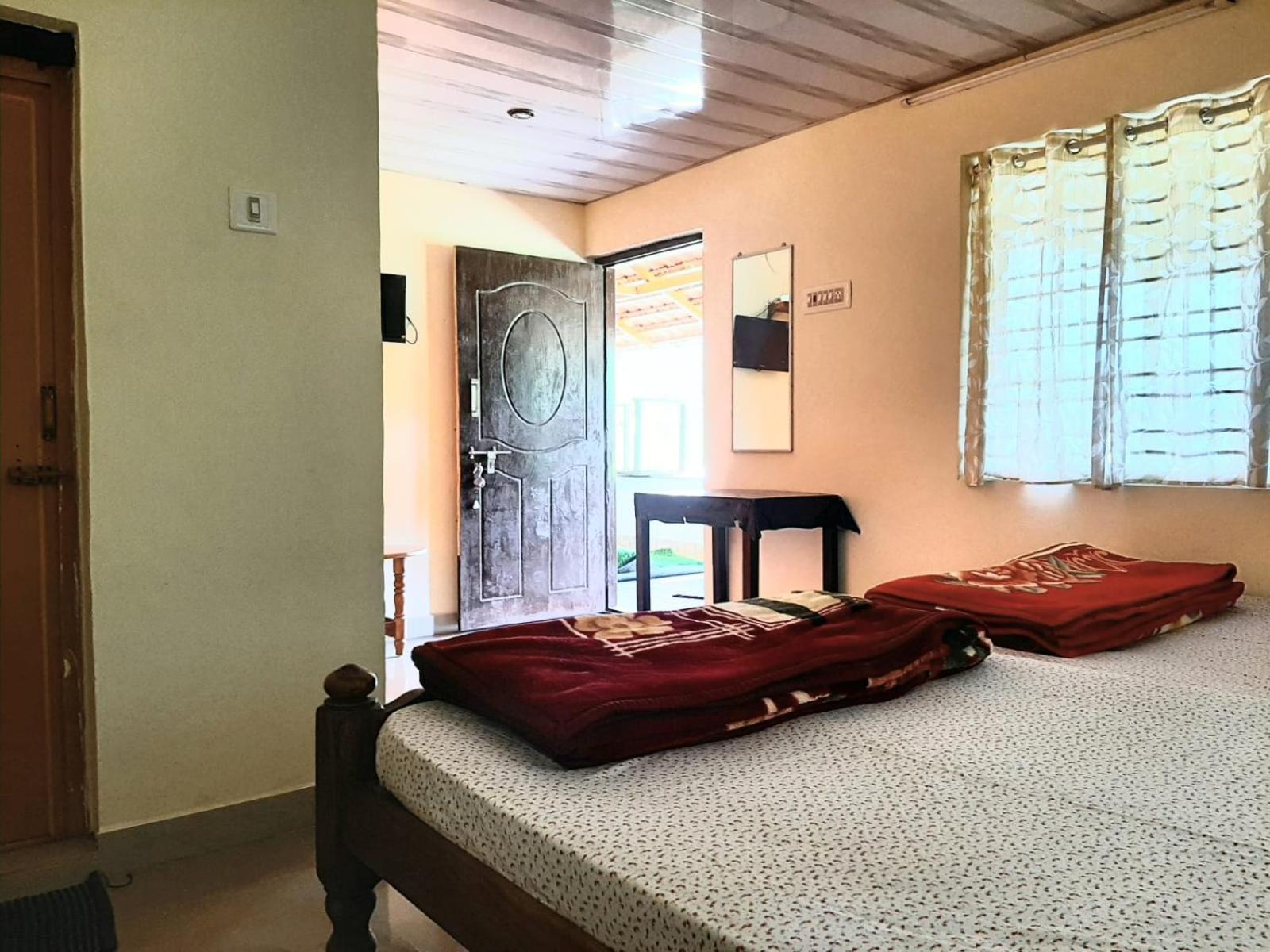 Sunrise Villa Coorg มาดิเครี ภายนอก รูปภาพ